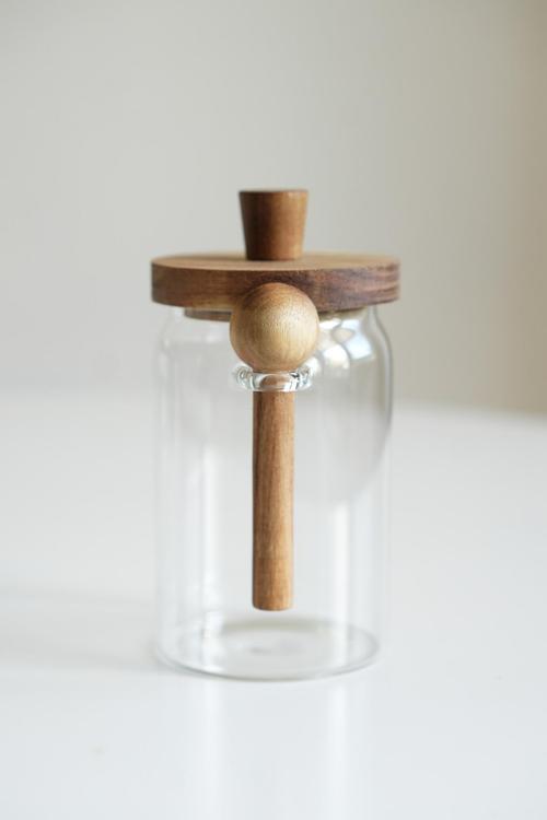 Akasya Vakum Kapaklı Kaşıklı Cam Kavanoz (750Ml)