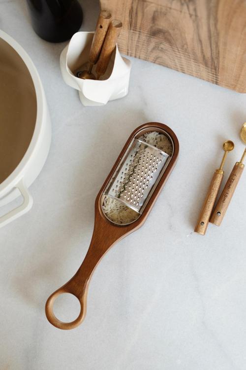 Akasya Çelik  Rende (Saplı)