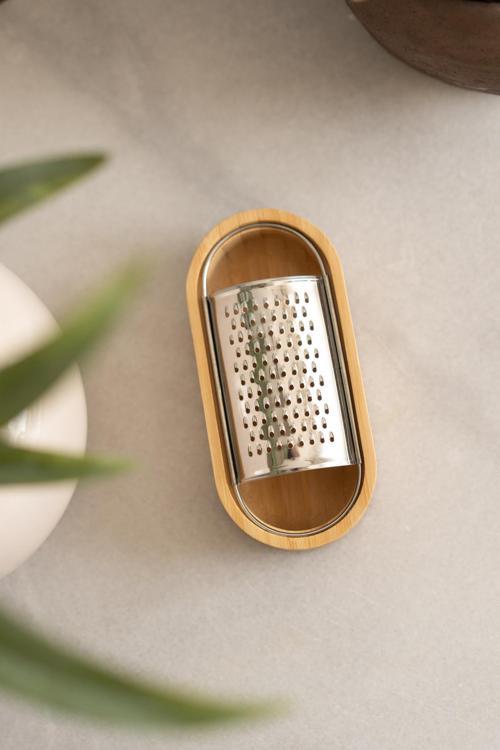 Bambu Hazneli Çelik Rende