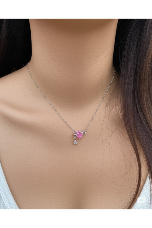 Pembe Kalp Taşlı Gümüş Renkli Zarif Kolye