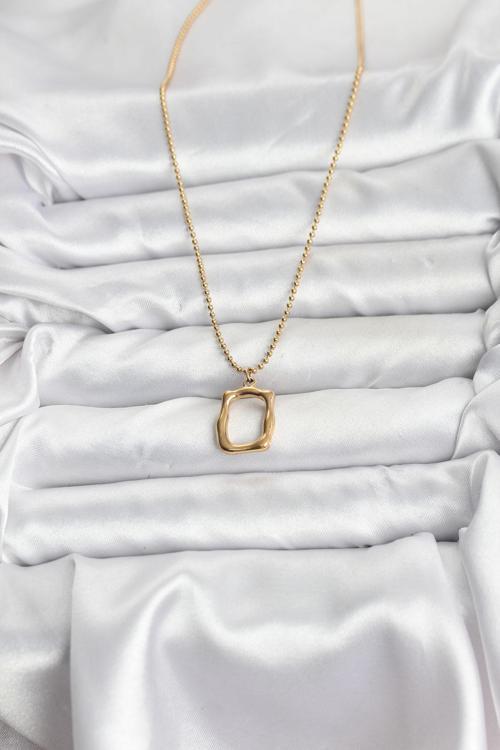 Zarif Boyunlar için Golden Çelik Zincir Kadın Kolye