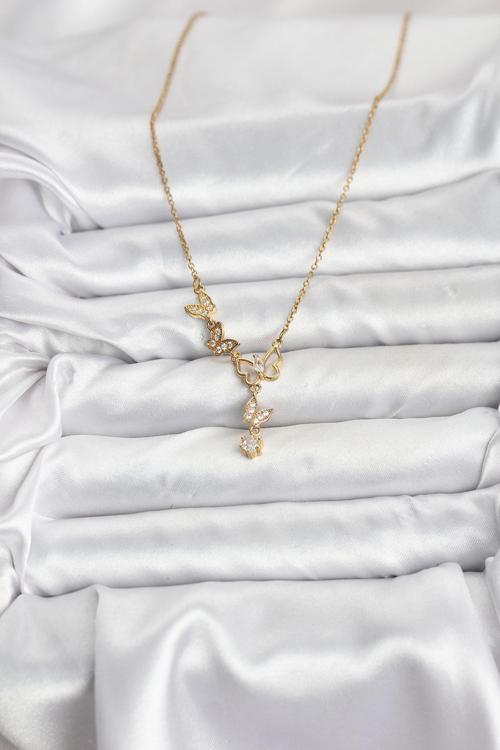 Zarif Boyunlar için Golden Çelik Zincir Kelebek Kadın Kolye