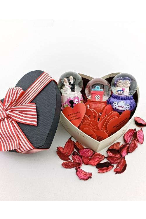 Sevgililer Gününe Özel Kalp Kutuda Kar Küreleri Hediye Seti Sevgiliye Şık Hediye