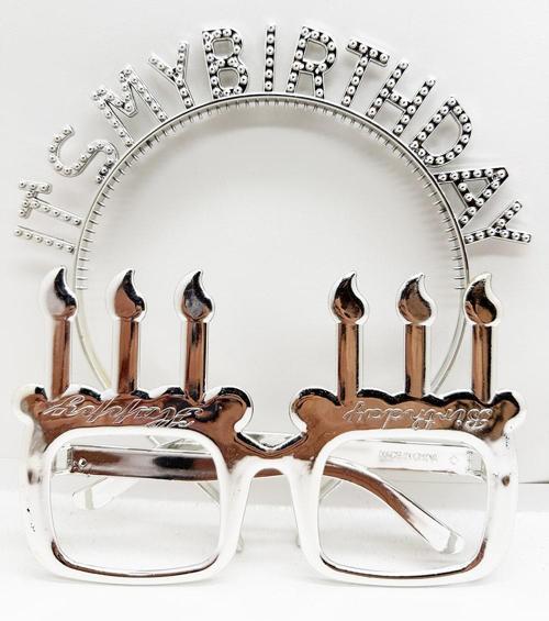 İt's My Birthday Yazılı Taç Ve Mum Şekilli Gözlük Seti Gümüş Renk (4915) Go-53-vice/(1395)