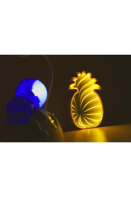 Ay Üzerinde Astronot Ve Ayna Yansımalı Led Ananas Gece Lambası