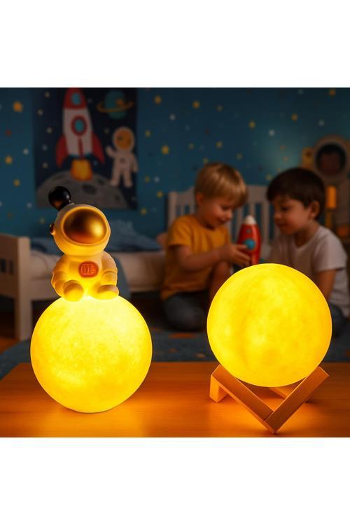 Ay Üzerinde Oturan Astronot Ve 3D Stantlı Küre Düşünen Astronot Ve Led Ay Gece Lambası