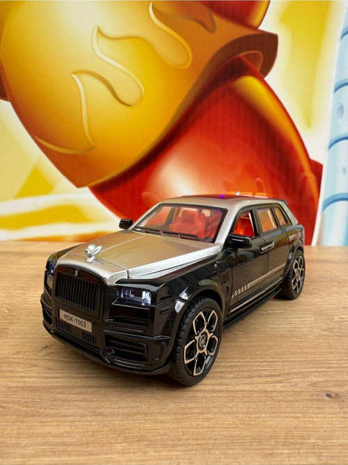 Sürtmeli Sesli Işıklı Müzikli Rolls Royce Araba Kapılar Kaput Açılır Rolls Royce Cullinan Suv Araba