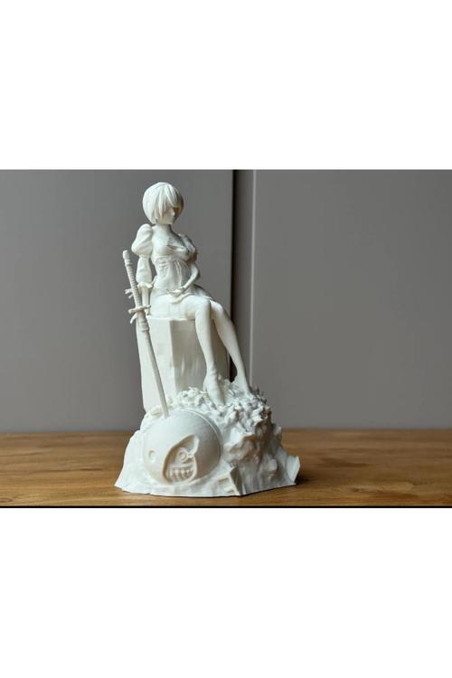 Automata Yorgun Savaşçı Kız Figürü 18 Cm