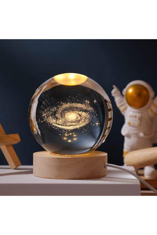 Dekoratif Samanyolu Tasarımlı Ahşap Altlıklı Işıklı Cam Küre