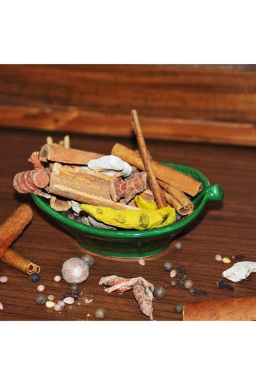 Kaynar Lohusa Baharatı Tane 200 Gr