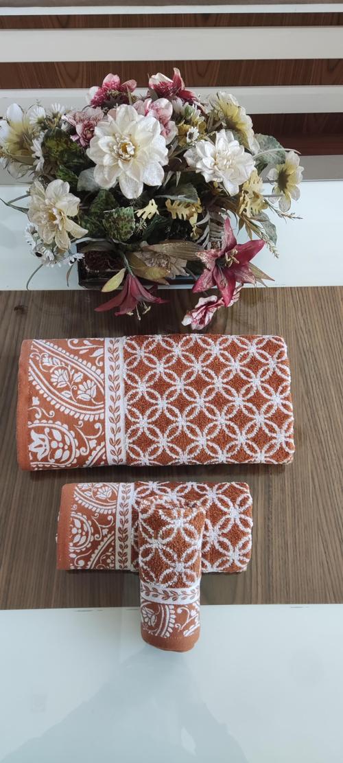 El ve yüz Havlusu Hediyeli) (1adet) Bukle Coton 70x140 cm. Banyo havlusu