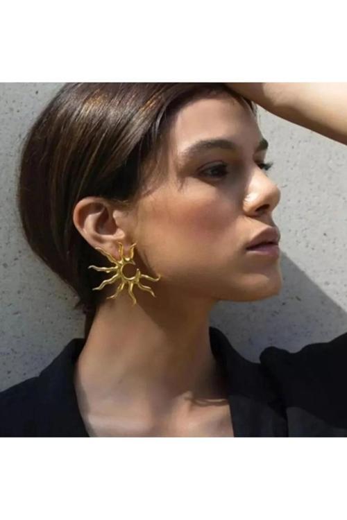 Beauty The World Gold Kaplama Küpe