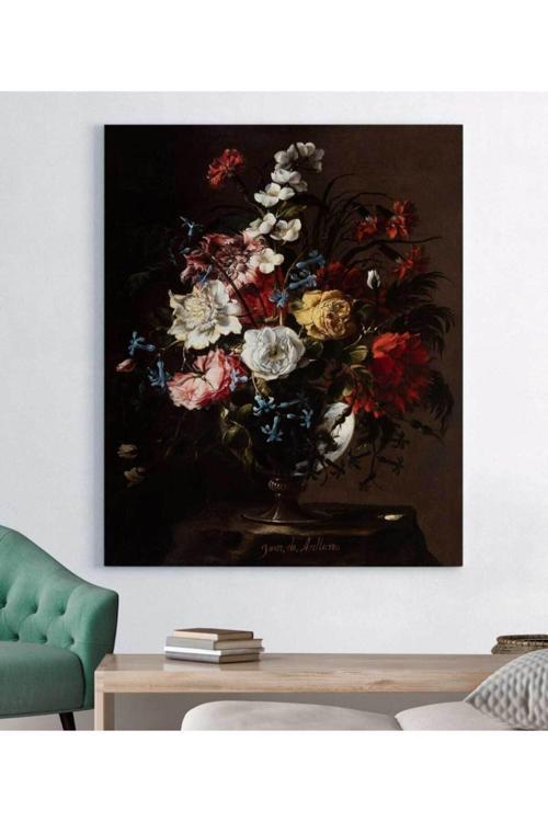 Vazoda Güzel Çiçekler Kanvas Tablo