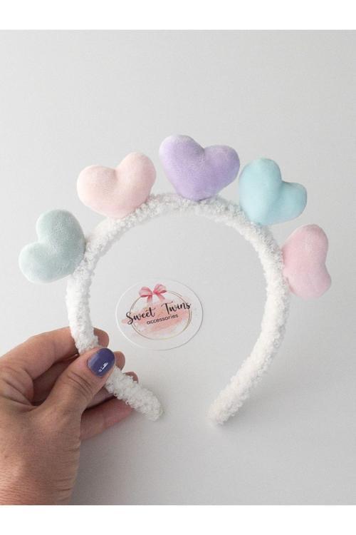 Renkli Kalpli Peluş Beyaz Taç