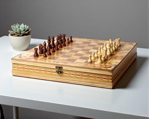 El Yapımı Lüks Nakış İşlemeli Doğal Ahşap Sandıklı Premium Satranç Takımı 45x45 cm. Hediyelik Set 2