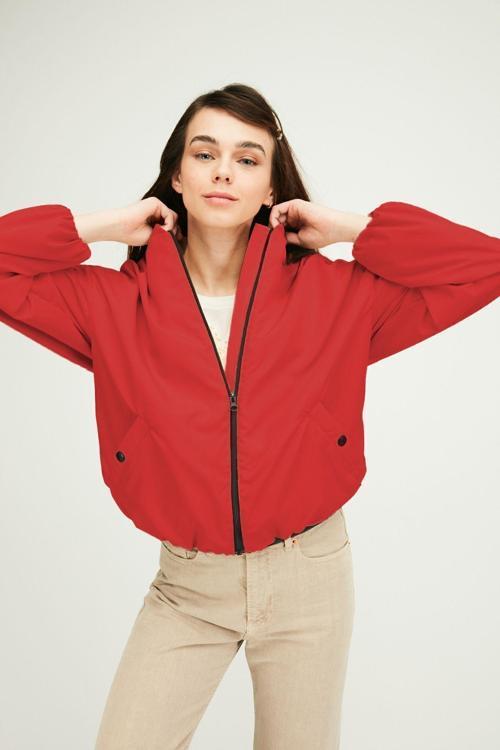 Kadın Içi Astarlı Rüzgar Geçirmez Kolej Yaka Bej Mont | XL