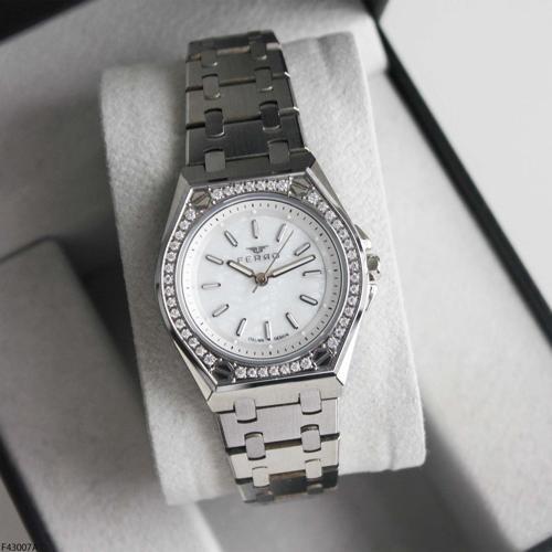 F43007A Çelik Kordonlu Kadın Kol Saati