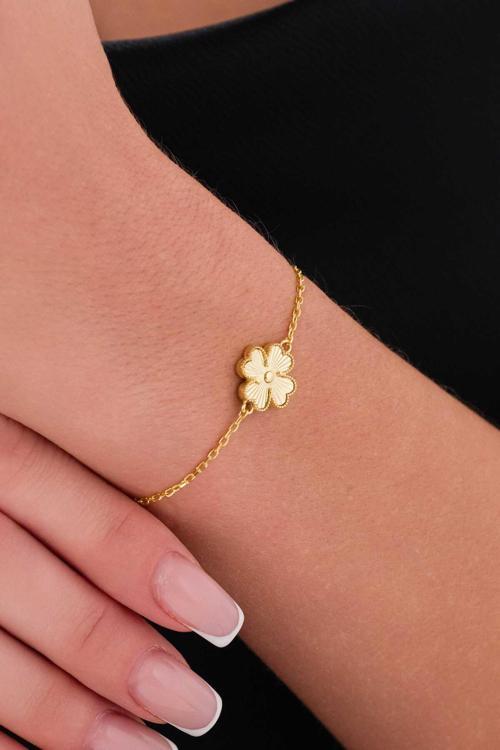 Yonca 4 Yapraklı Şans Model Lazer Kalemli Işıltılı Ve Zarif Özel Seri Altın Kaplama Gümüş Bileklik