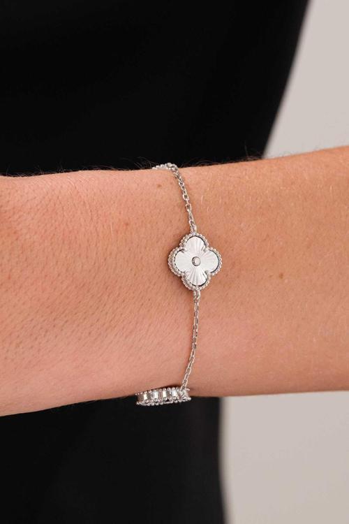 925 Ayar Gümüş Yonca Şans 3 Motifli Model Siyah Taşlı Ve Kalemli Tasarım Rodaj Gümüş Bileklik