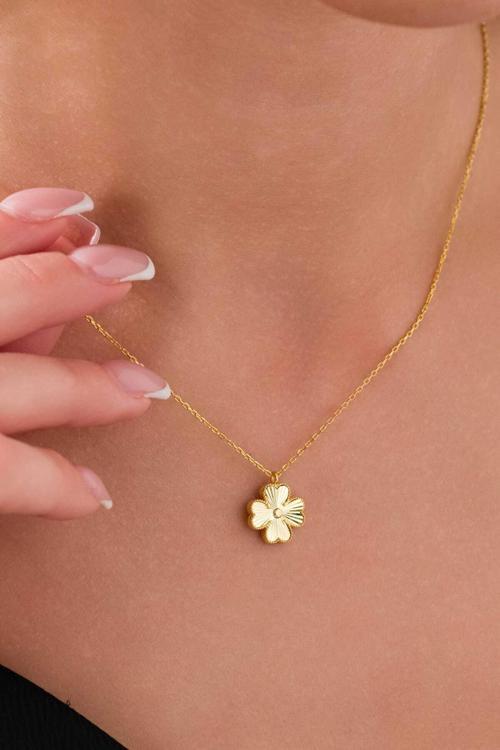 Şans 4 Yapraklı Yonca Model Lazer Kalemli Şık Ve Zarif Tasarım 14 Ayar Altın Kaplama Kolyeler