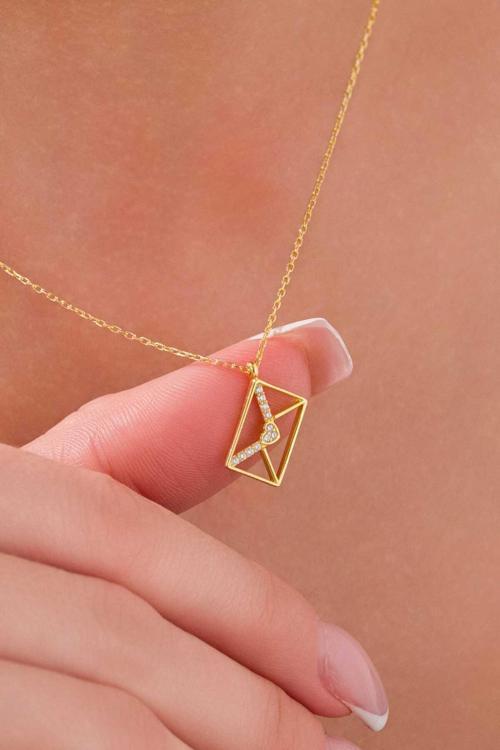 925 Ayar Gümüş Aşk Mektubu Love Story Zarf Ve Kalp Tasarım Mikro Zirkon Taşlı Tasarım Kolyeler