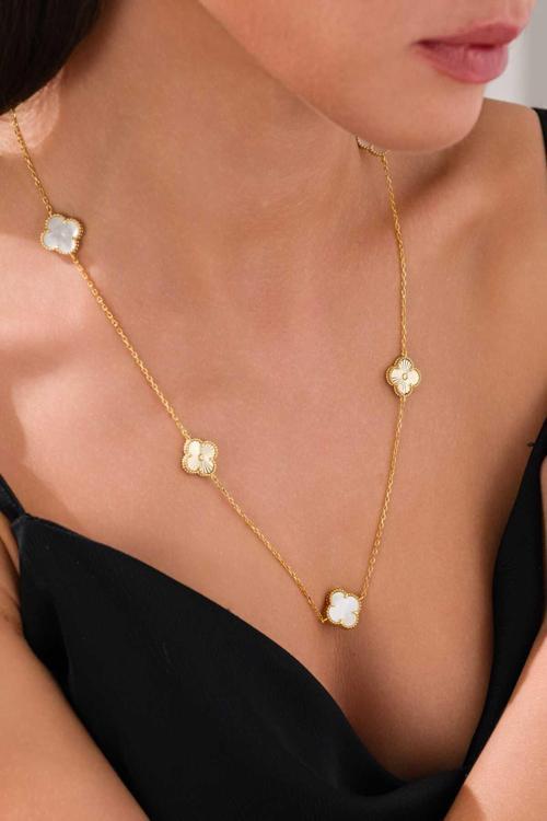 Yonca Şans Model 5 Beyaz Sedef Taşlı Ve Lazer Kalemli Zarif Tasarım Gold Yonca Kolyeler 50 Cm