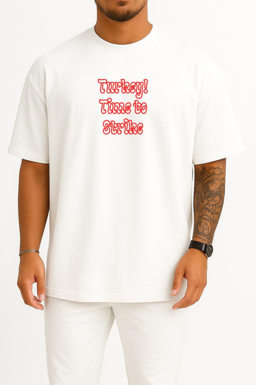 Oversize Turkey Time To Strike Anime Göğüs Baskılı Unisex T-Shirt