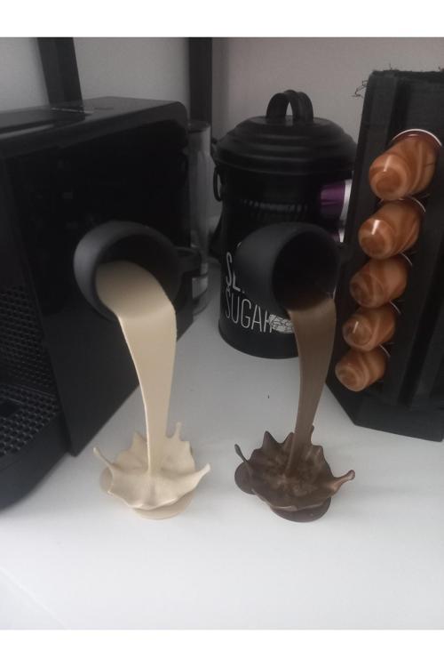 2Li Dökülen Kahve Figürü - Bronz Krem Dekoratif Obje -Biblo - Kahve- Sıcak Çikolata Figür