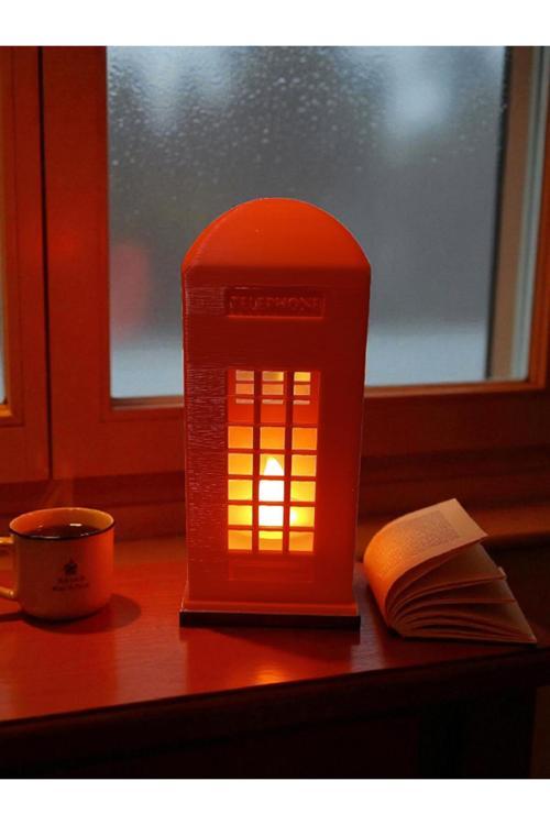 İngiliz Tarzı Kırmızı Telefon Kulübesi Pilli Mumluk | Dekoratif Gece Işığı & Hediye Fikri