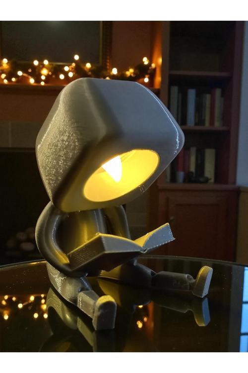 Kitap Okuyan Figür Tealight Pilli Mumluk-Dekoratif Hediye Fikri 3D