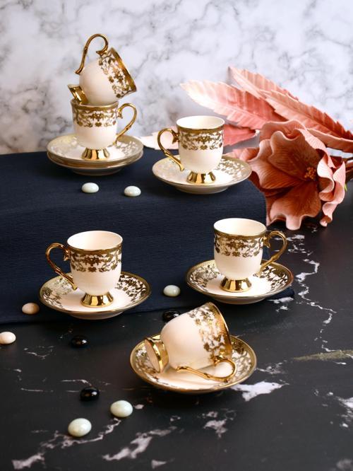 Kabartmalı Yaldızlı Ayaklı 6 Kişilik Türk Kahve Fincan Takımı – 90 ml