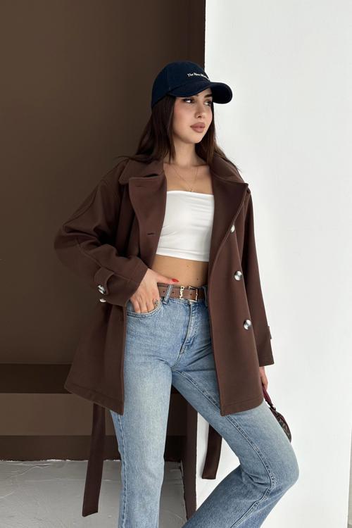 Belden Bağlamalı Düğmeli Kısa Kaşe Kaban