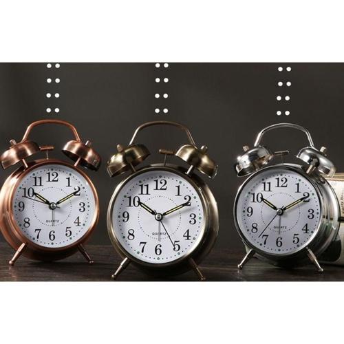 Metal Masaüstü Işıklı Çalar Saat Büyük Boy