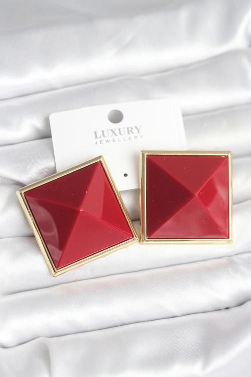 Pirinç Gold Renk Bordo Piramit Model Kadın Küpe