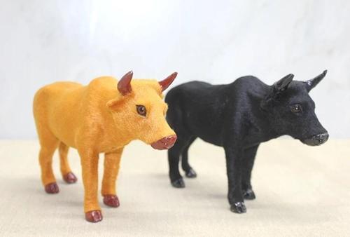 BFS Tüylü Boğa Figürü Alk3060