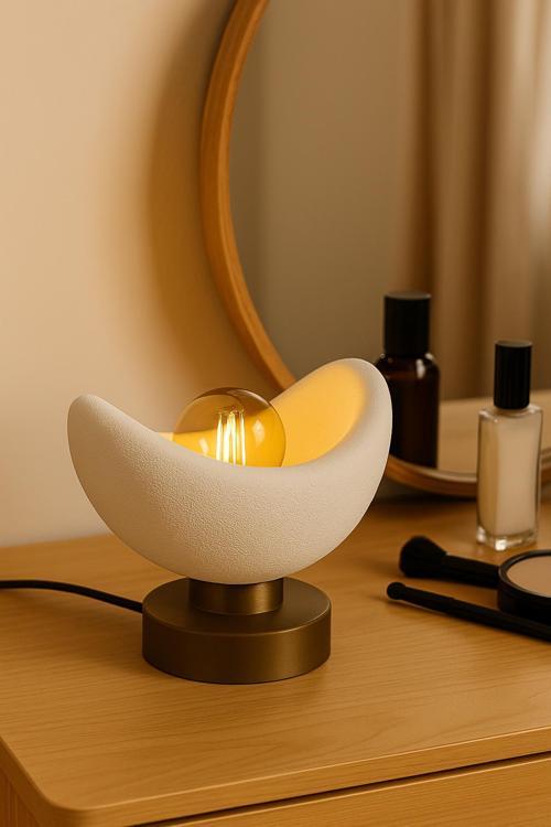 Luna Tasarım Masa Lambası Altın Detaylı Abajur Loş Amber Işık, Rustik Ampul Hediyeli 20 X 37 Cm