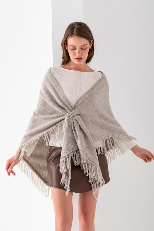 Simli Püsküllü Üçgen Şal, Kadın Omuz Şalı, Yumuşak Ve Şık Dokulu, Kadın Üçgen Omuz Şalı.