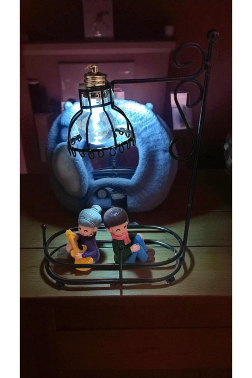 Sevdiklerinize Çok Şık Bir Işıklı Çift Biblo Ürün Boyutu En:10Cm Boy:17Cm