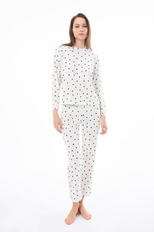 Premium  Kadın Pijama Takımı Krem Kalp Desenli Yumuşak Dokulu Bisiklet Yaka Uzun Kollu