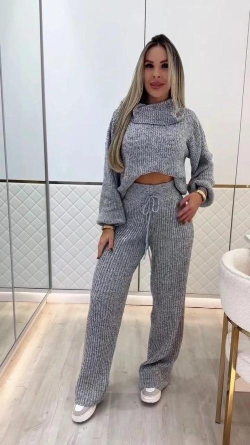 MDB Kadın Uzun Kollu Balıkçı Yaka Kısa Triko Bluz Ve Pantolon Ikili Takım