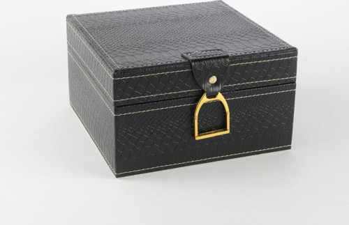 Siyah Gold Kulplu Deri Kutu 18x18x11cm