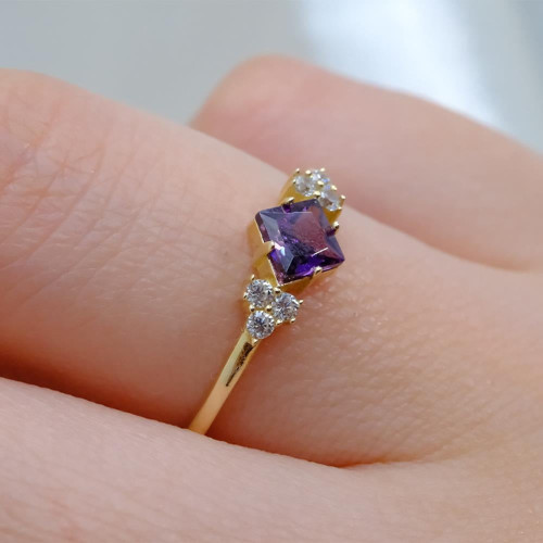 Evlilik Teklifi Altın Yüzük - 14 Ayar Altın Oval Ametist Taşlı Tektaş Evlilik Tekliği Yüzüğü