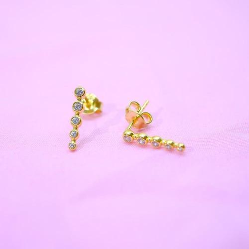 Gümüş Küpe - 925 Ayar Sıra Taşlı Modern Tasarım Zirkon Taşlı Gümüş Küpe