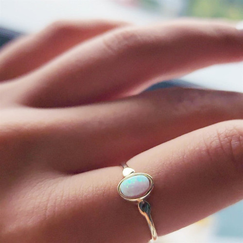 Opal Sıvama Taşlı Tek Taş Evlilik Teklifi Yüzüğü-0.90 Karat Kristal Opal 925 Ayar Gümüş Tek Taş Yüzük