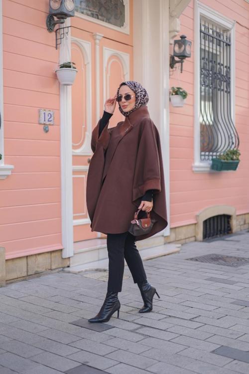 Yakası Trikolu Panço Kahverengi
