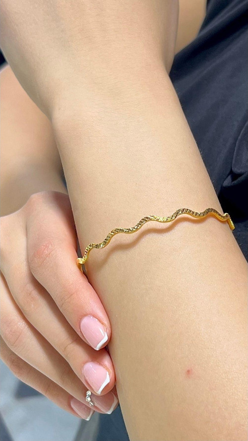 9 gr (GRAM) Yatırımlık Işçiliksiz Cam Kırığı Ajda Bilezik 22 Ayar Altın