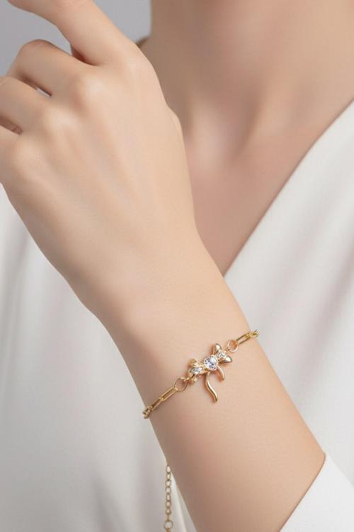 Altın Renk Kalp Fiyonk Model Ataç Zincir Çelik Bileklik - 3670