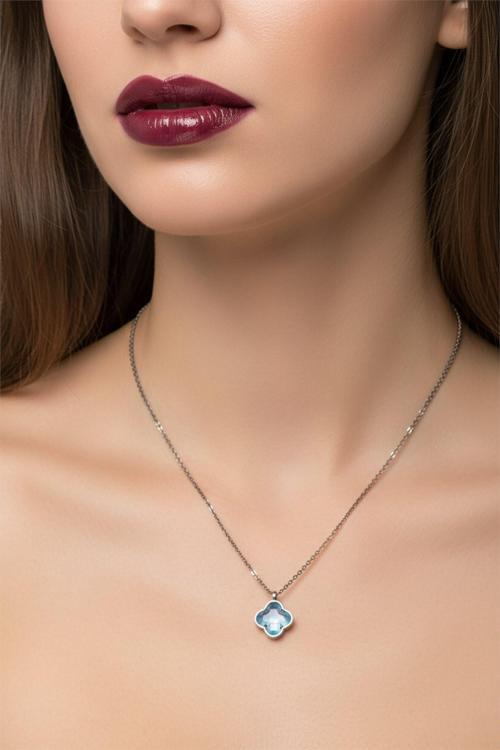 Gümüş Renk Mavimsi Taş Beş Yapraklı Stilize Çiçek Model Sf Zincir Çelik Kolye -  3796