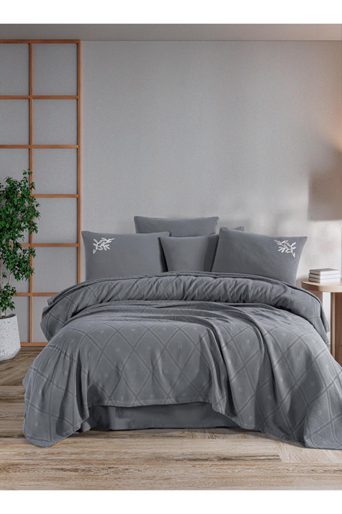 %100 Pamuklu Premium Gri Renkli Çift Kişilik Nakışlı Pike Takımı