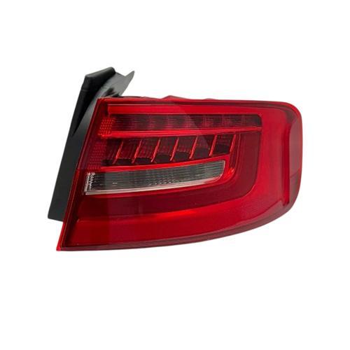 Audi A4 Dış Sağ Stop Lambası 2013-2016 8K5945095AC